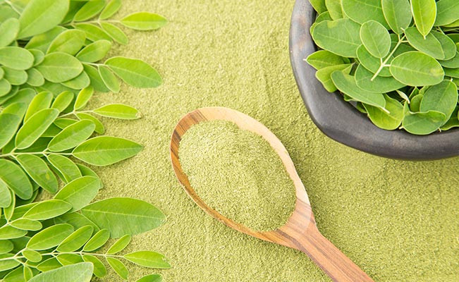 Moringa seed and fruit