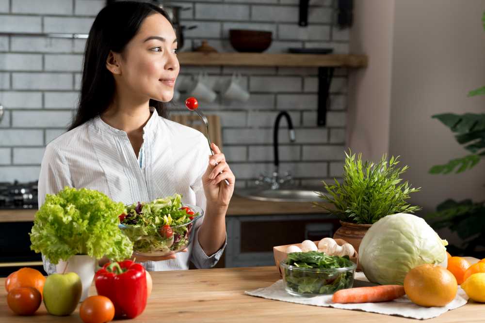 Mom eating healthy for postpartum care