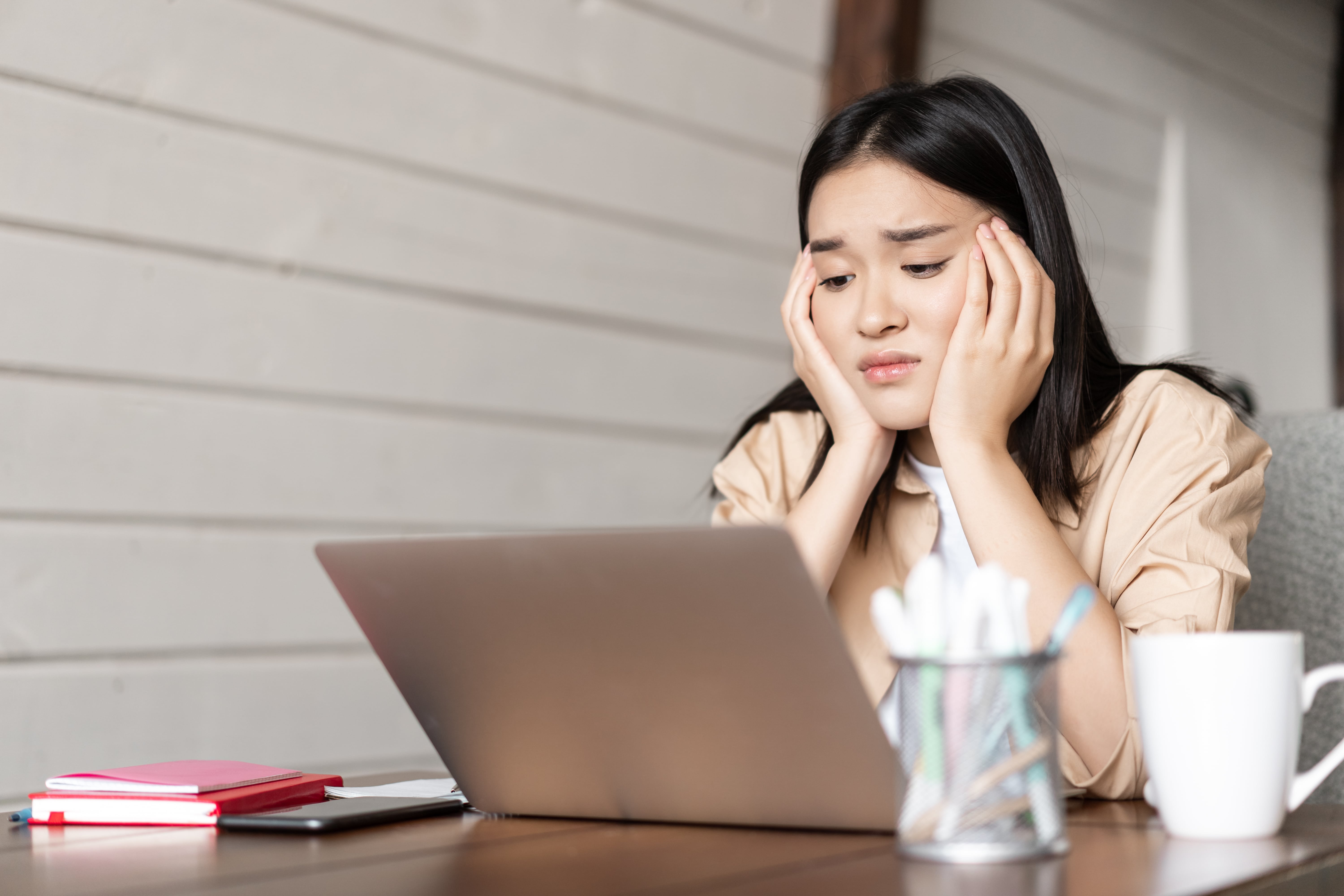 Mom stressed about returning to home